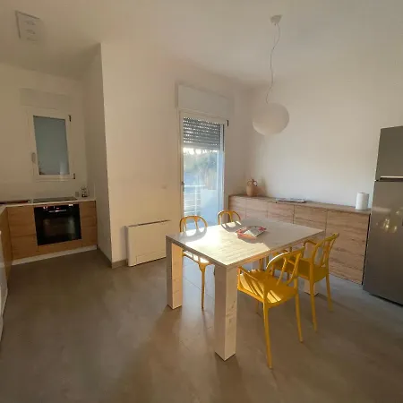 Tempi Nuovi Hotel *