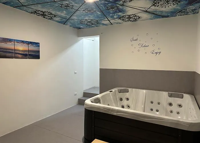 ホテル Tempi Nuovi